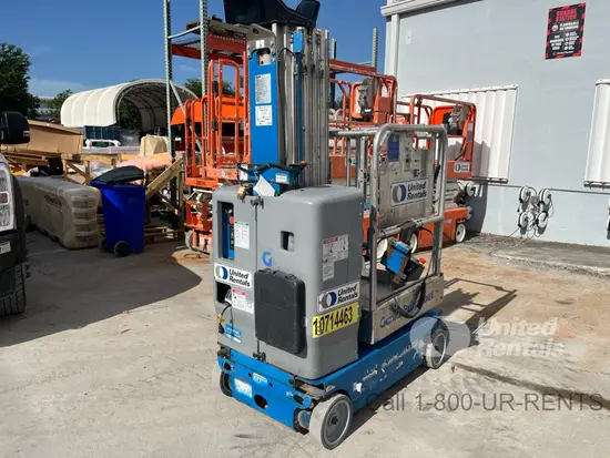 2018 Genie GR-20 Self-Propelled One-Person Lift