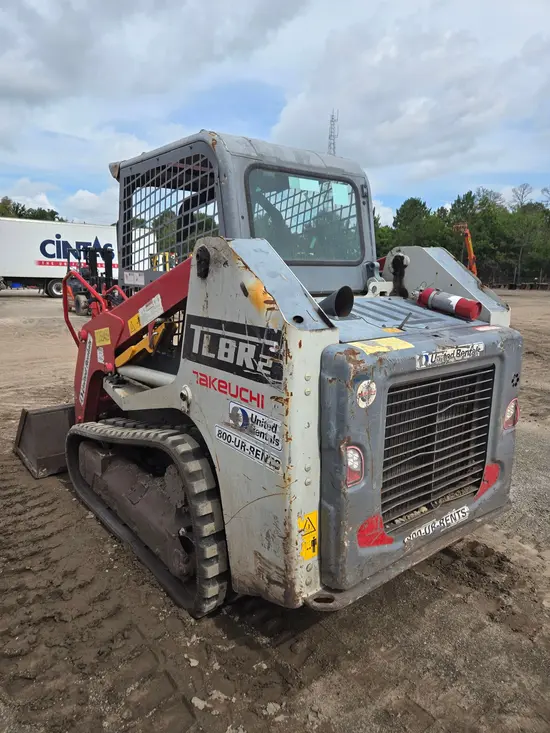 2021 Takeuchi TL8R2R Track Loader