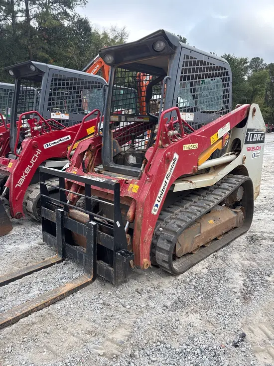 2022 Takeuchi TL8R2R Track Loader