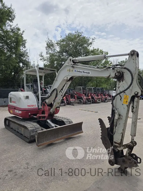 2022 Takeuchi TB250-2R Mini Excavator