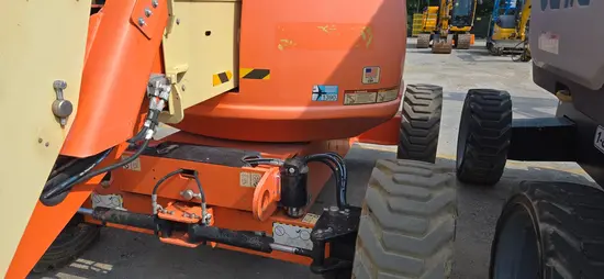 2017 JLG 600AJ Articulating Boom Lift