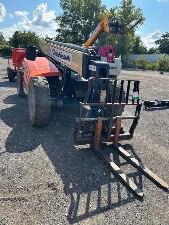 2018 JLG 742 Forklift