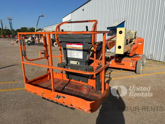 2012 JLG E450AJ Articulating Boom Lift