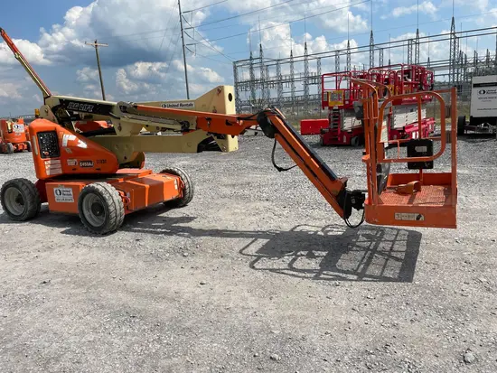 2015 JLG E450AJ Articulating Boom Lift