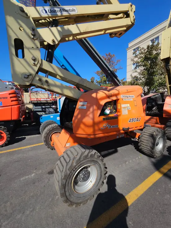 2017 JLG 450AJ Articulating Boom Lift