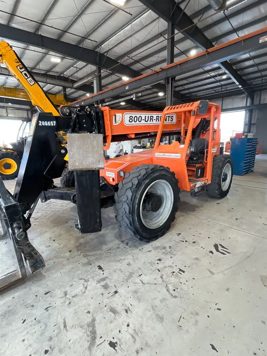 2018 SKYTRAK 10054 Forklift
