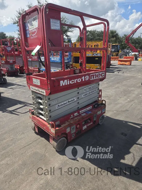 2018 MEC MICRO 19 Scissor Lift