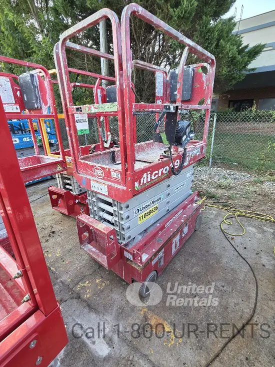 2020 MEC MICRO 19 Scissor Lift