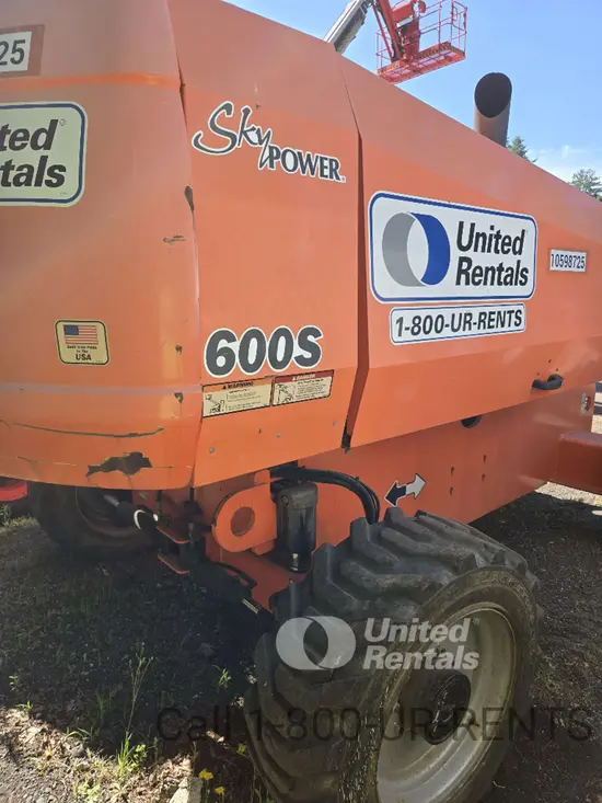 2017 JLG 600S Boom Lift