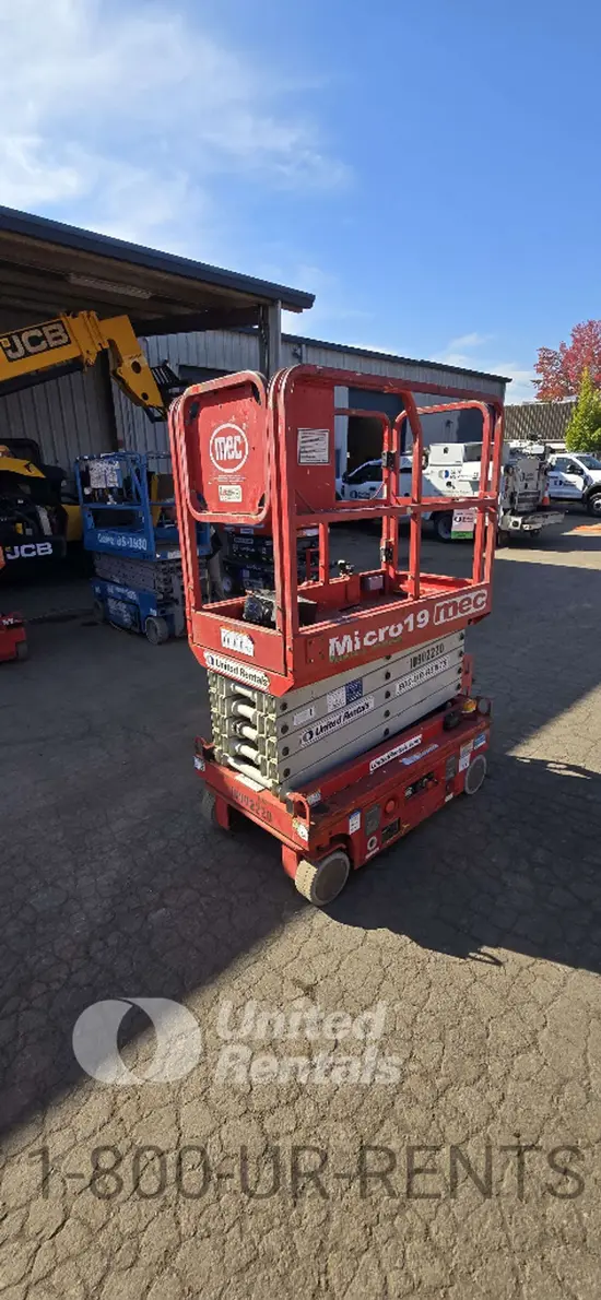 2019 MEC MICRO 19 Scissor Lift