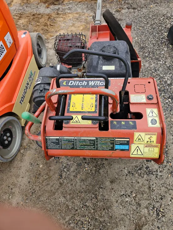 2019 Ditch Witch C14 Trencher