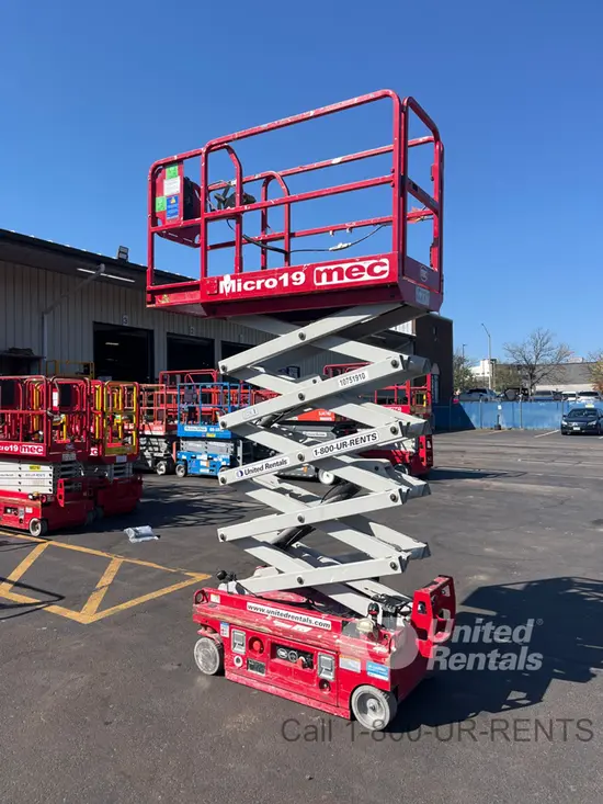 2018 MEC MICRO 19 Scissor Lift