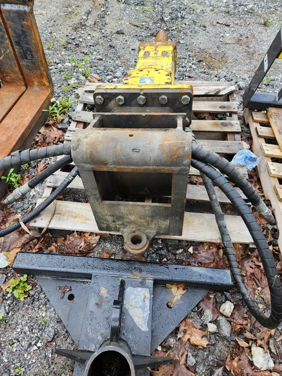 2021 Epiroc SB 552 Attachment