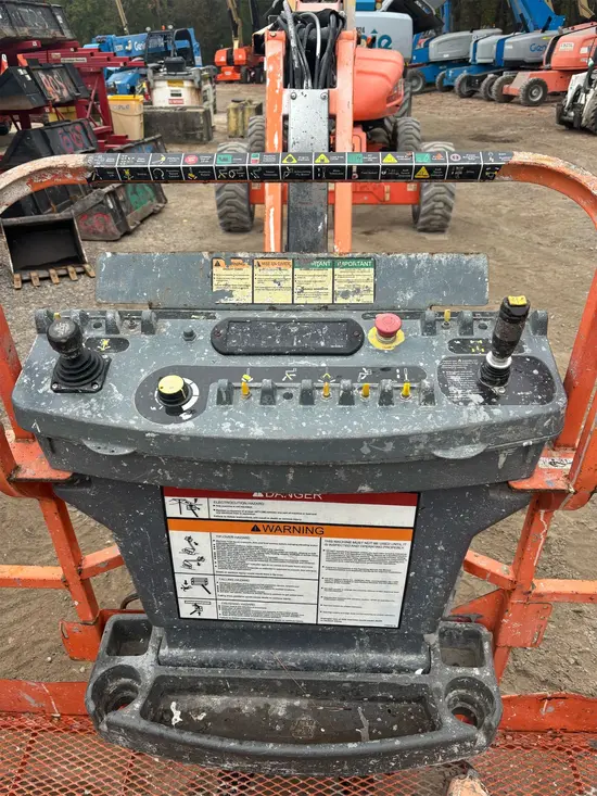 2012 JLG M600JP Boom Lift
