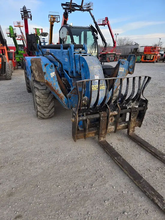 2016 Genie GTH-1256 Forklift