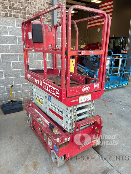 2020 MEC MICRO 19 Scissor Lift
