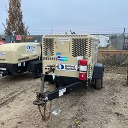 2018 Doosan P425/HP375WCUT4 Air Compressor