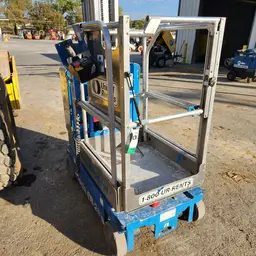 2018 Genie GR-20 Self-Propelled One-Person Lift