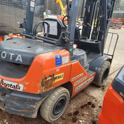 2019 Toyota 8FGU30 Warehouse Forklift