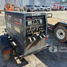 2020 Lincoln Electric DUAL MAVERICK Welder