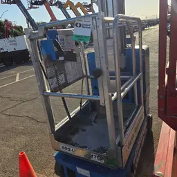 2018 Genie GR-20 Self-Propelled One-Person Lift
