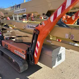 2016 JLG X700AJ Atrium Lift