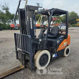 2020 Doosan G25N-7LP Warehouse Forklift
