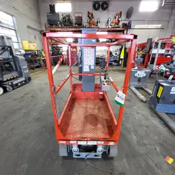 2018 Skyjack SJ16 Self-Propelled One-Person Lift