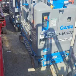 2016 Genie GR-20 Self-Propelled One-Person Lift