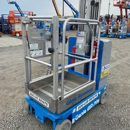 2019 Genie GR-20 Self-Propelled One-Person Lift