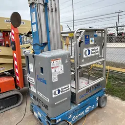 2016 Genie GR-20 Self-Propelled One-Person Lift