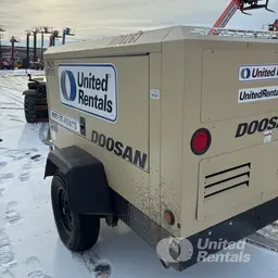 2021 Doosan P425/HP375WCUT4 Air Compressor