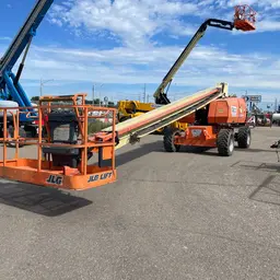 2017 JLG 800S Boom Lift