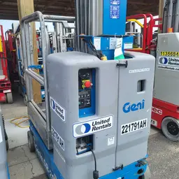 2018 Genie GR-20 Self-Propelled One-Person Lift