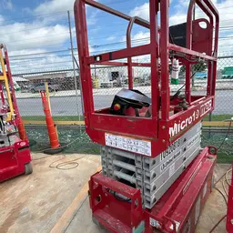 2019 MEC MICRO 19 Scissor Lift