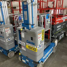 2018 Genie GR-20 Self-Propelled One-Person Lift