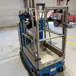 2018 Genie GR-20 Self-Propelled One-Person Lift