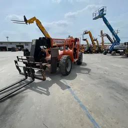 2017 SKYTRAK 10054 Forklift
