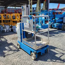 2016 Genie GR-20 Self-Propelled One-Person Lift