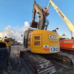2019 John Deere 245G LC Excavator