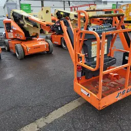 2017 JLG E400AJPN Articulating Boom Lift