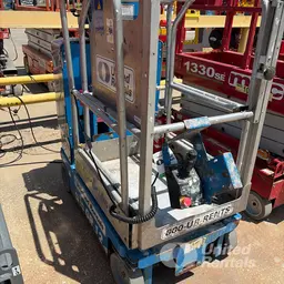 2018 Genie GR-12 Self-Propelled One-Person Lift