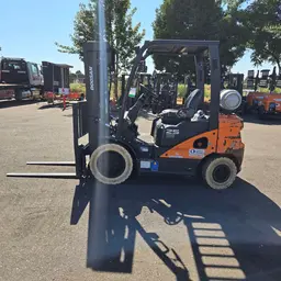 2021 Doosan G25N-7DF Warehouse Forklift