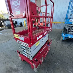 2018 MEC MICRO 19 Scissor Lift